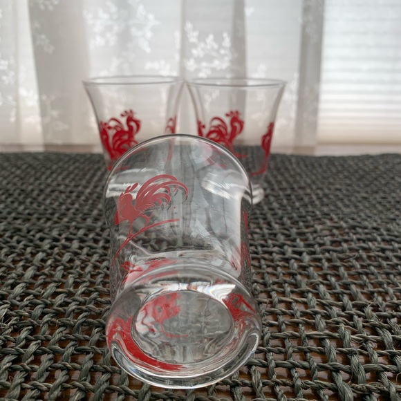 Set of 3 MCM Vintage Anchor Hocking Red Rooster Juice Shot Glasses - Picture 4 of 9